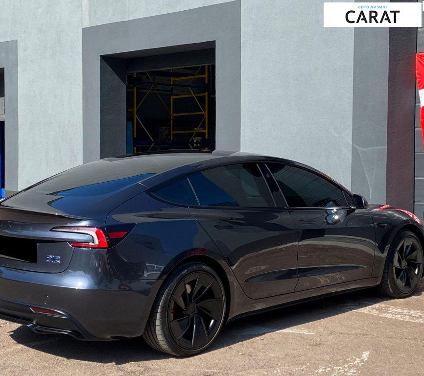 Tesla Model 3 2024