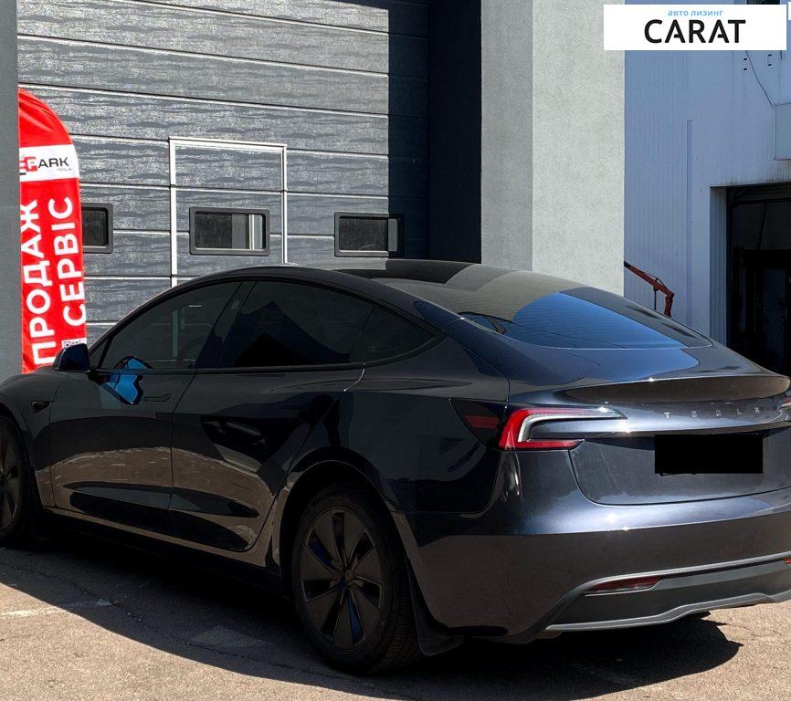 Tesla Model 3 2024