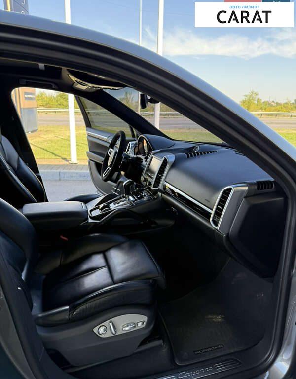 Porsche Cayenne 2015