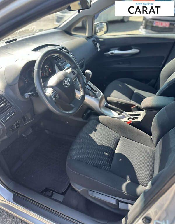 Toyota Auris 2012