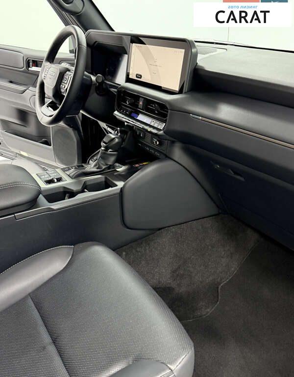 Toyota Land Cruiser Prado 2024