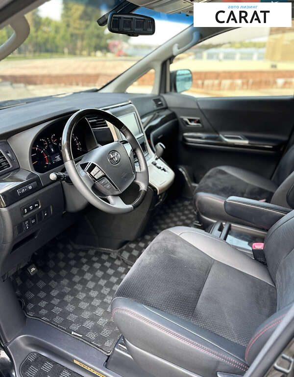 Toyota Vellfire 2014