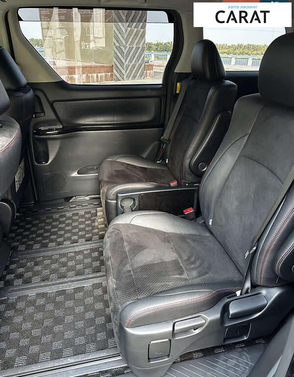 Toyota Vellfire 2014