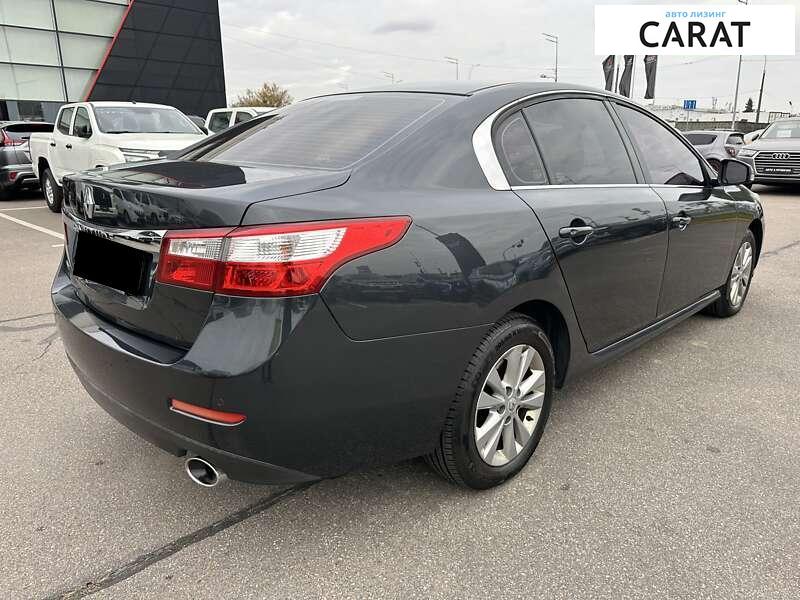 Renault Latitude 2012 Renault Latitude 2012