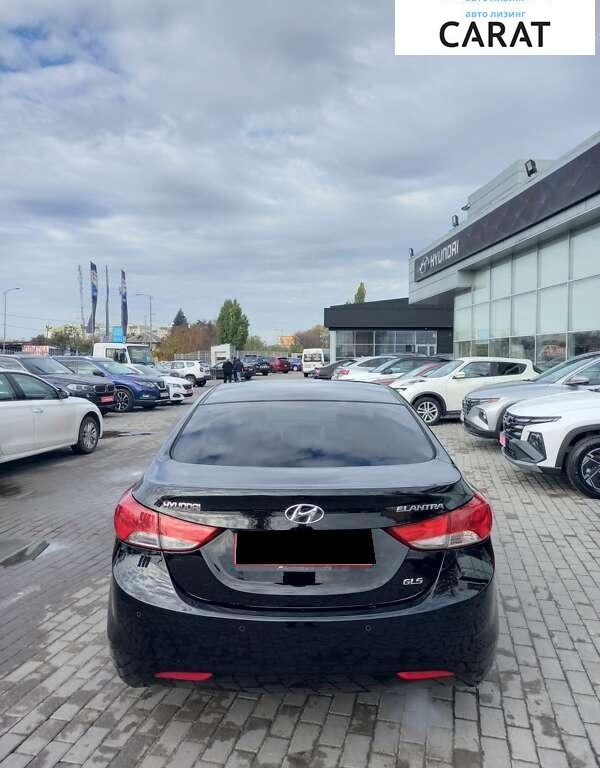 Hyundai Elantra 2012