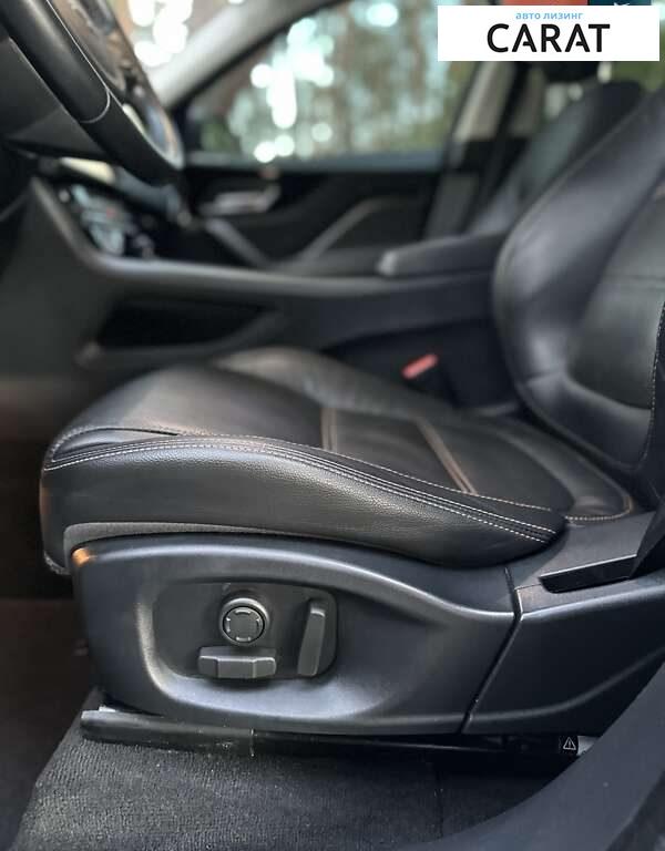 Jaguar F-Pace 2016