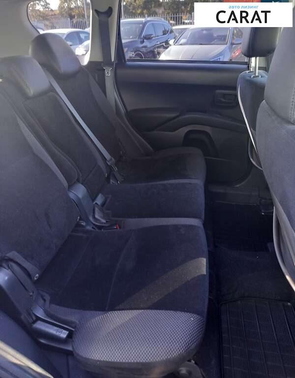Mitsubishi Outlander 2010