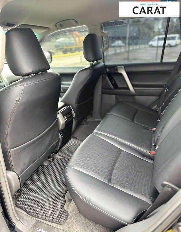 Toyota Land Cruiser Prado 2012