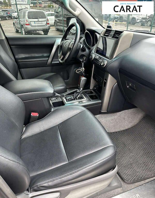 Toyota Land Cruiser Prado 2012