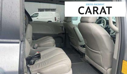 Toyota Sienna 2012