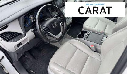 Toyota Sienna 2019