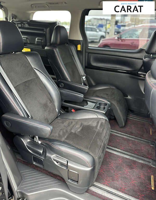 Toyota Vellfire 2014