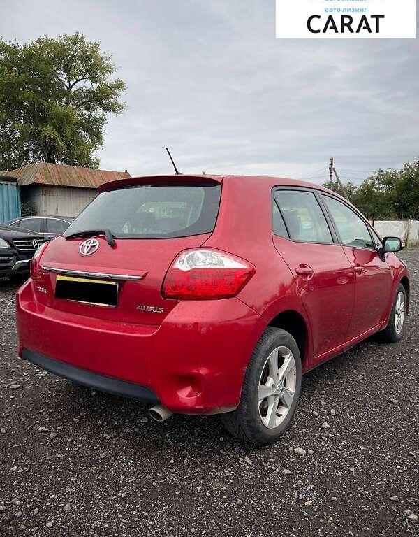 Toyota Auris 2011