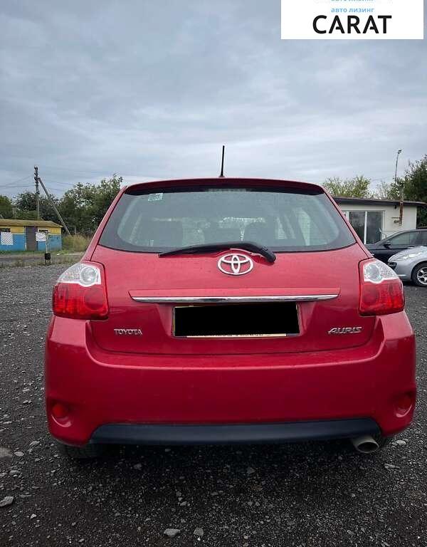 Toyota Auris 2011