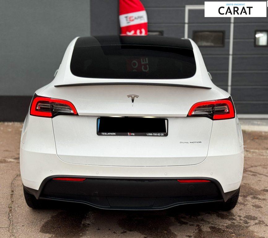 Tesla Model Y 2022