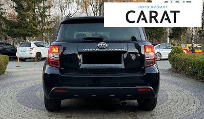 Toyota Urban Cruiser 2011