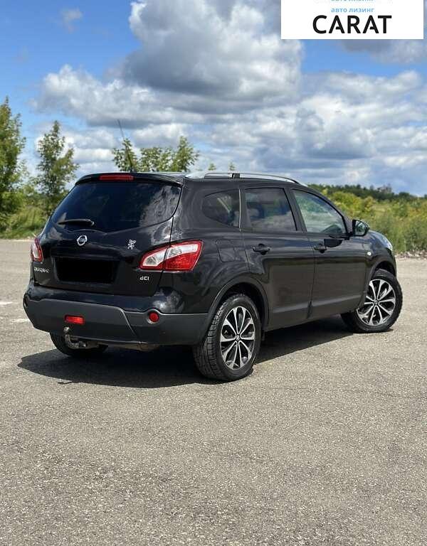 Nissan Qashqai+2 2012