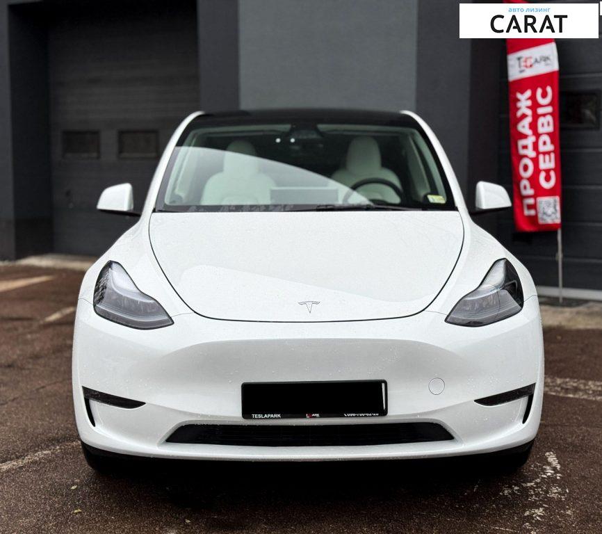 Tesla Model Y 2024