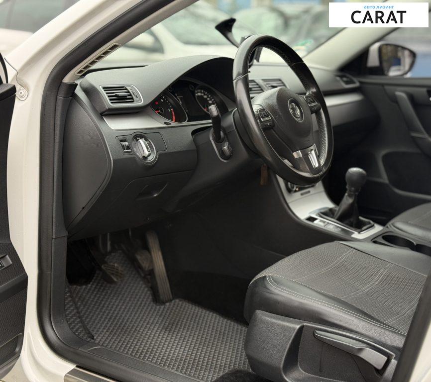 Volkswagen Passat 2011