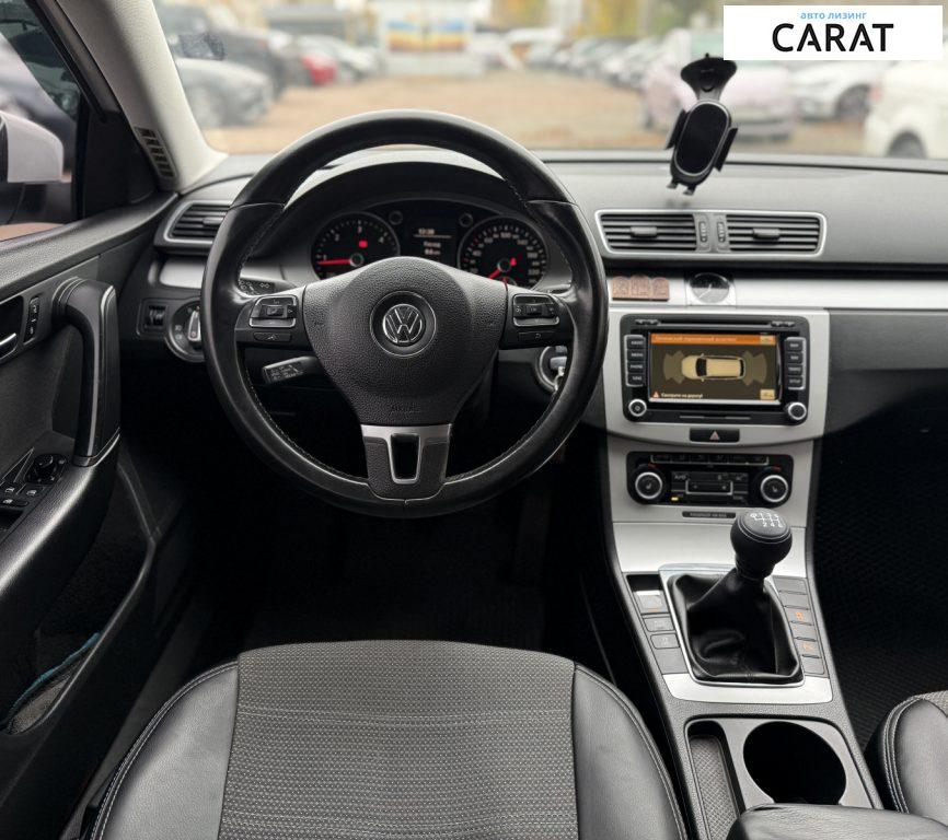 Volkswagen Passat 2011
