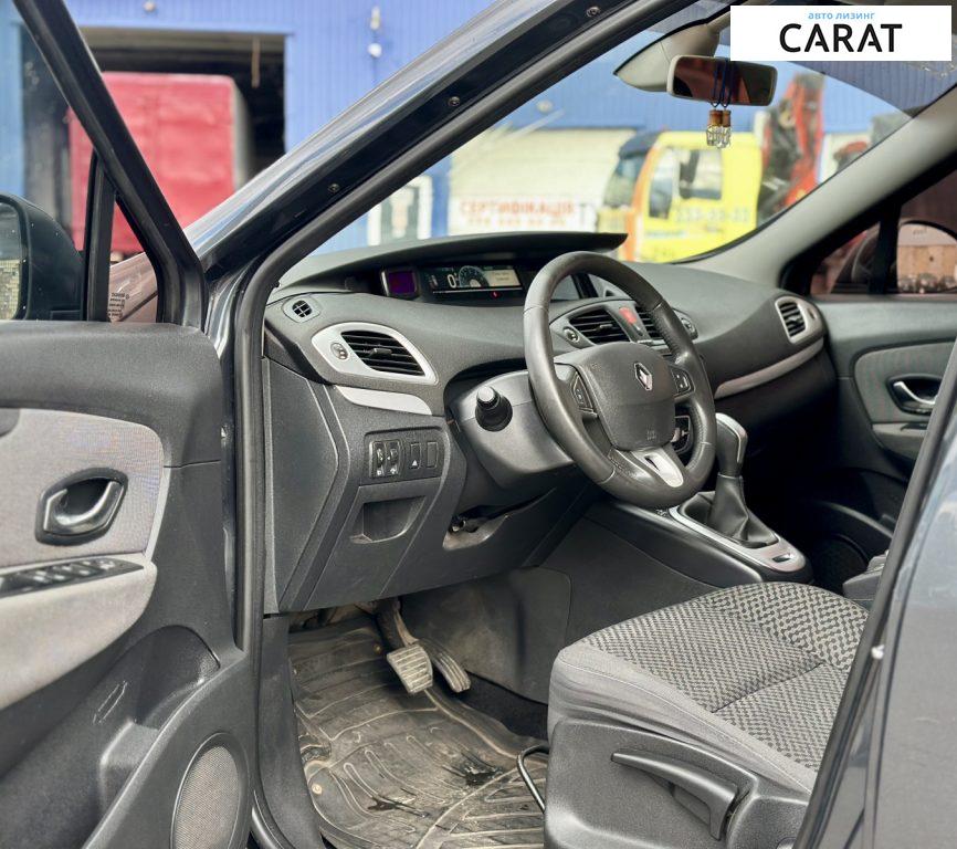 Renault Grand Scenic 2011