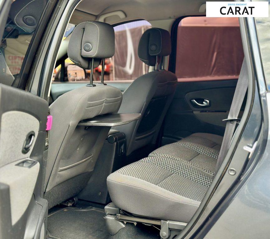 Renault Grand Scenic 2011