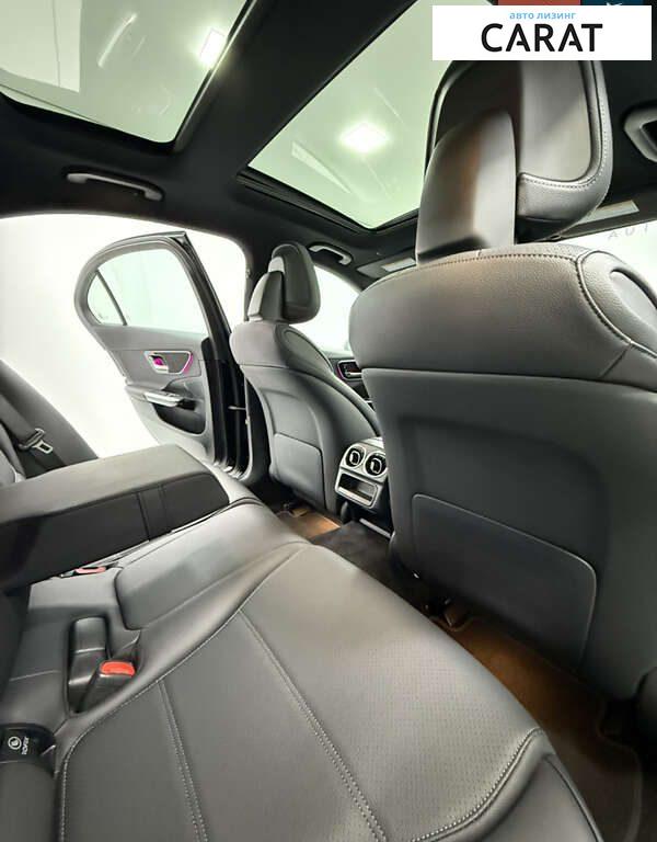 Mercedes-Benz C-Class 2024