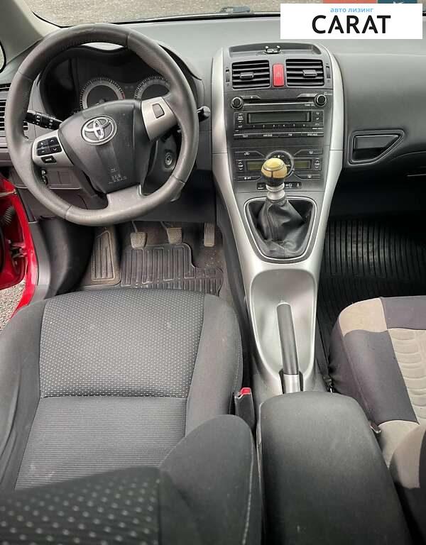 Toyota Auris 2011