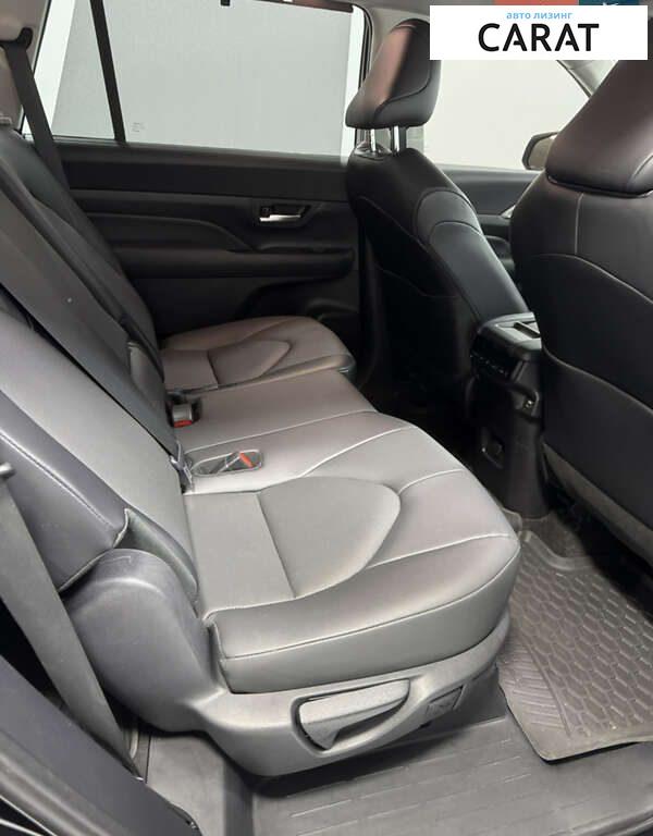 Toyota Highlander 2023