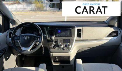 Toyota Sienna 2016