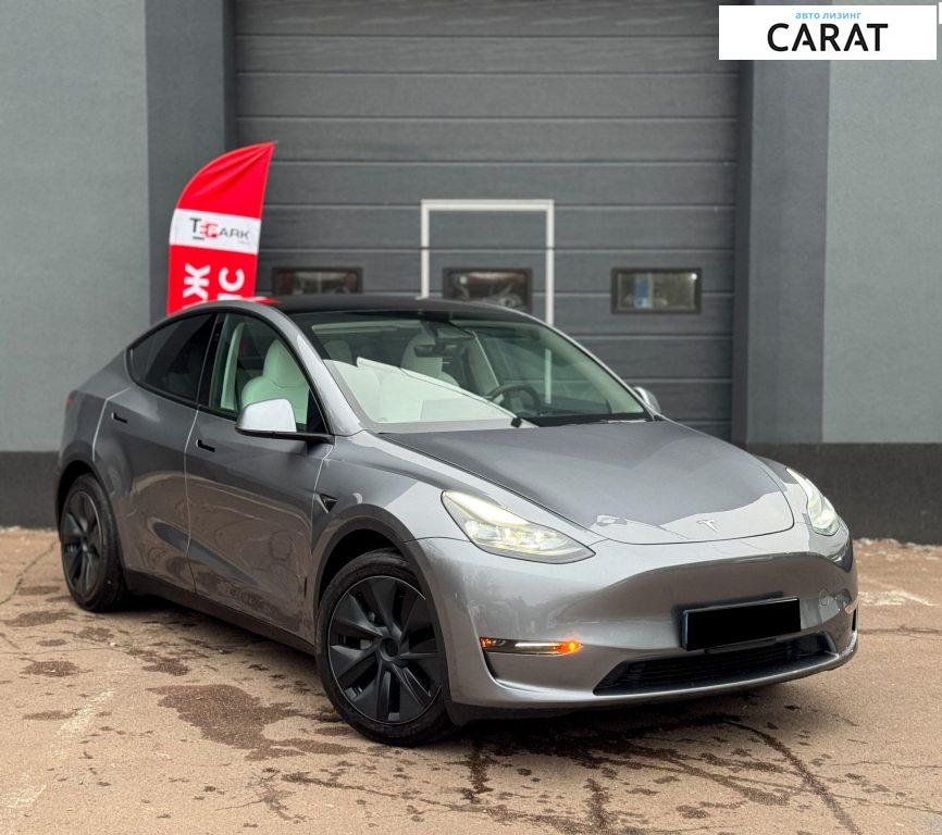 Tesla Model Y 2024