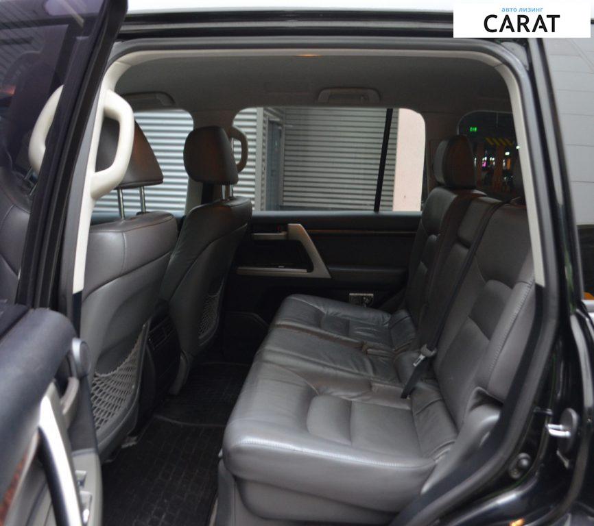 Toyota Land Cruiser 2010