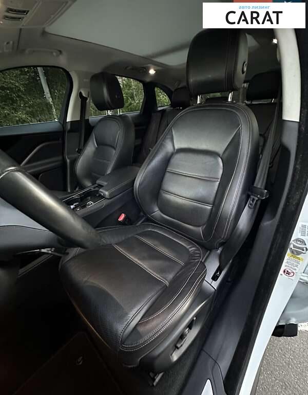 Jaguar F-Pace 2016