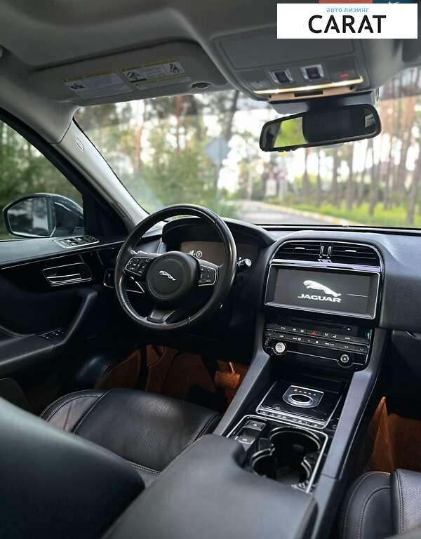 Jaguar F-Pace 2016