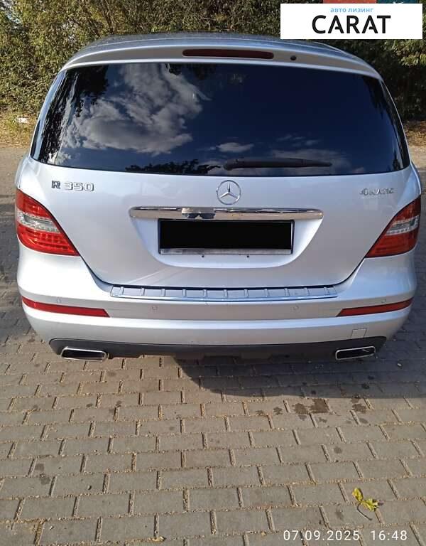 Mercedes-Benz R-Class 2011