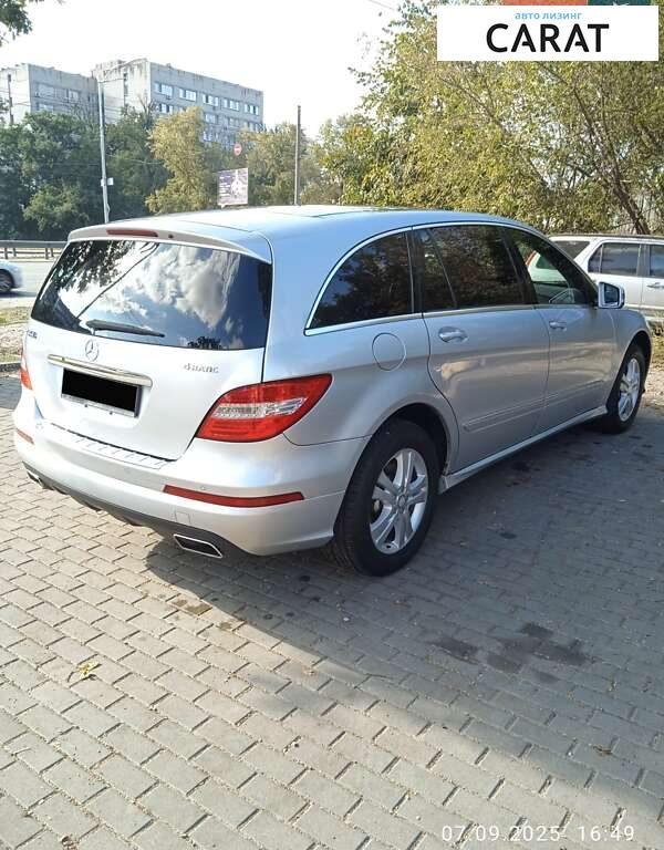 Mercedes-Benz R-Class 2011
