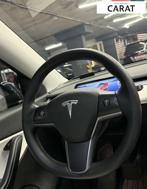 Tesla Model Y 2021