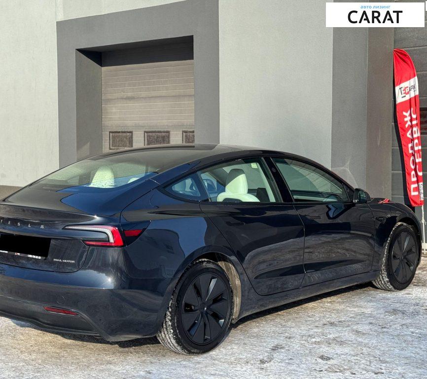 Tesla Model 3 2024