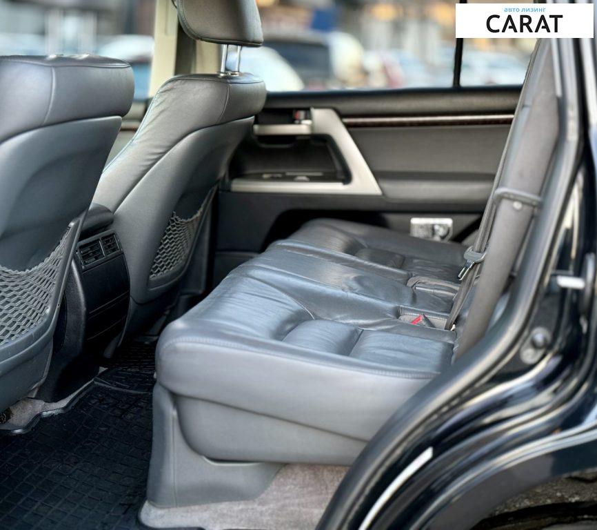 Toyota Land Cruiser 2010