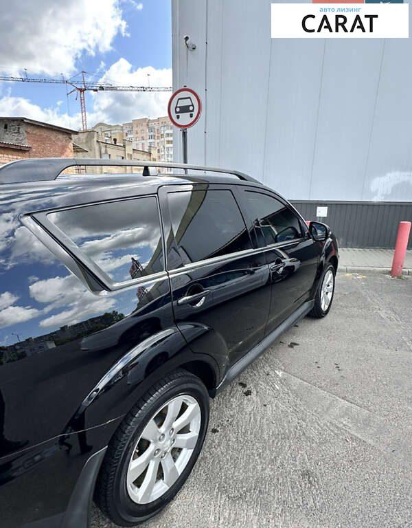 Mitsubishi Outlander 2011