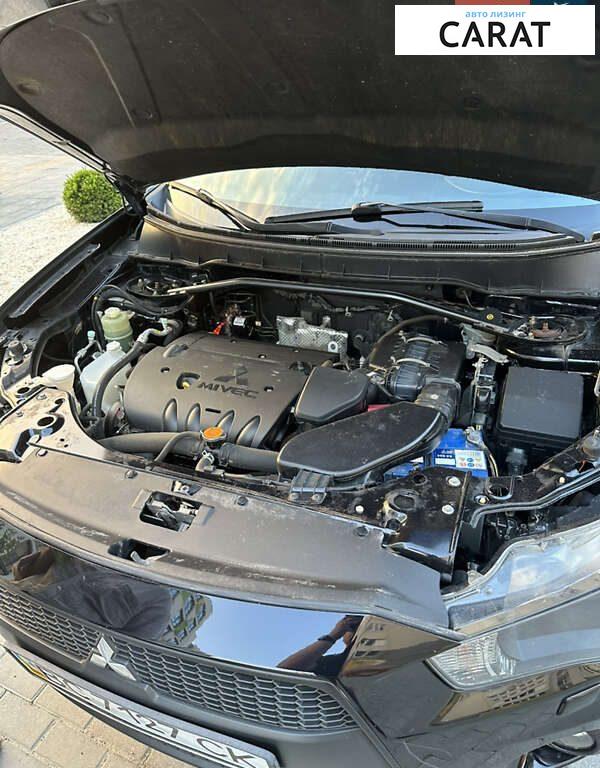 Mitsubishi Outlander 2011