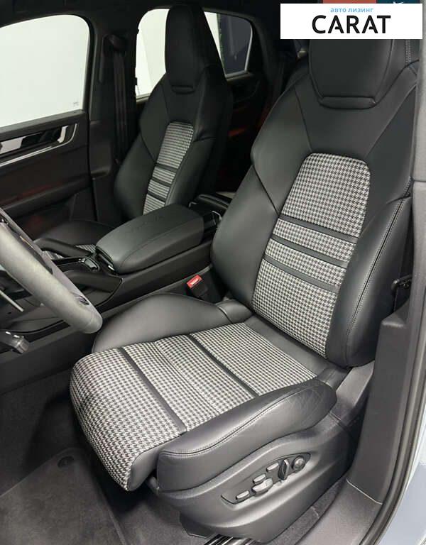 Porsche Cayenne 2023