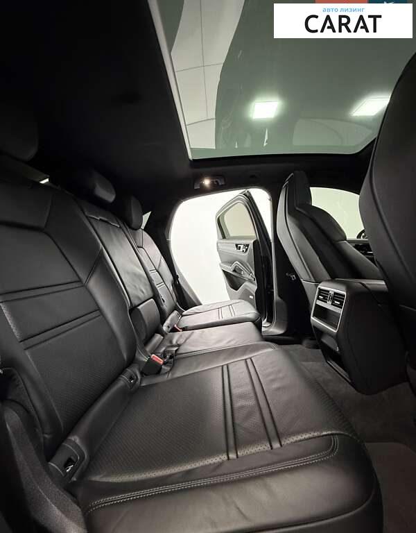 Porsche Cayenne 2021