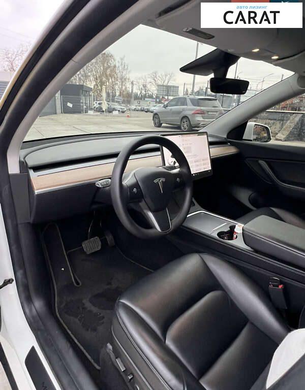 Tesla Model Y 2021
