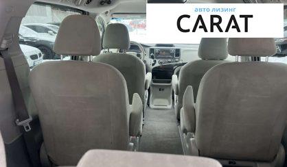 Toyota Sienna 2010