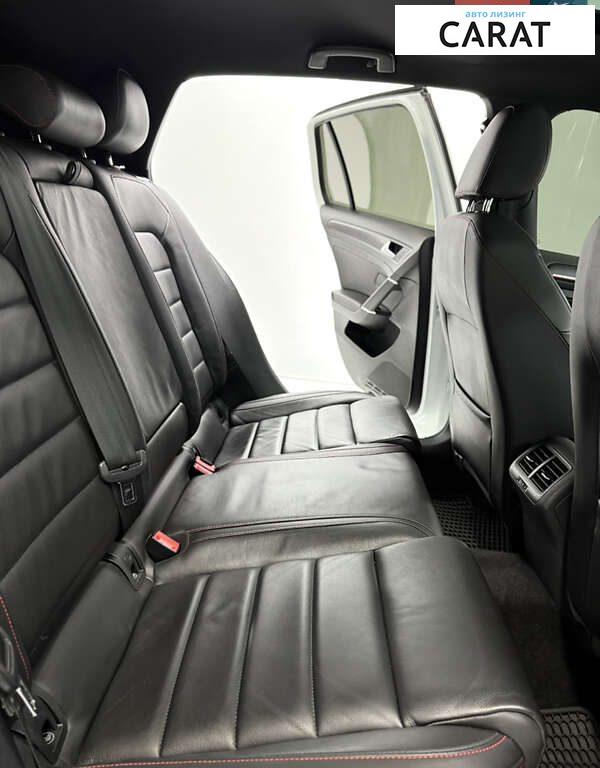 Volkswagen Golf GTI 2021