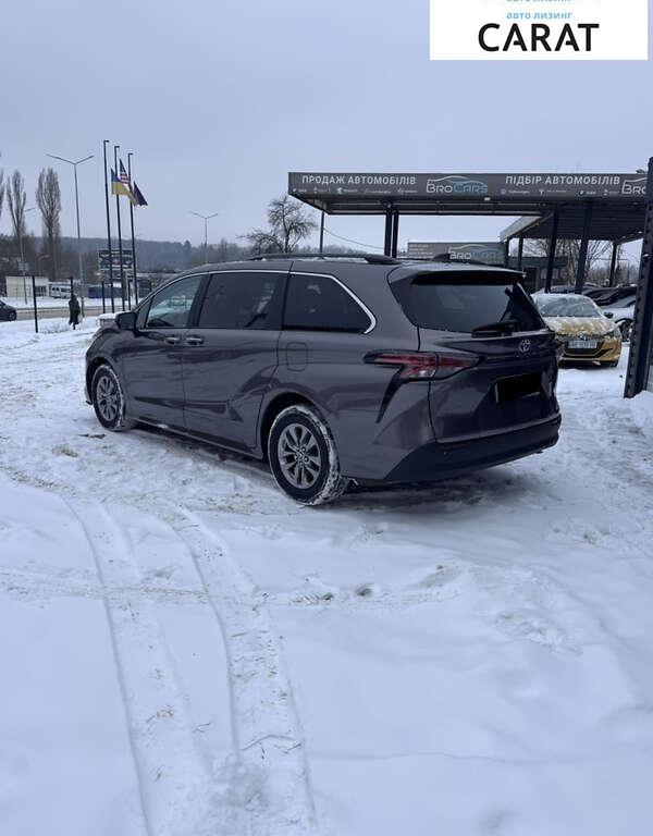 Toyota Sienna 2022