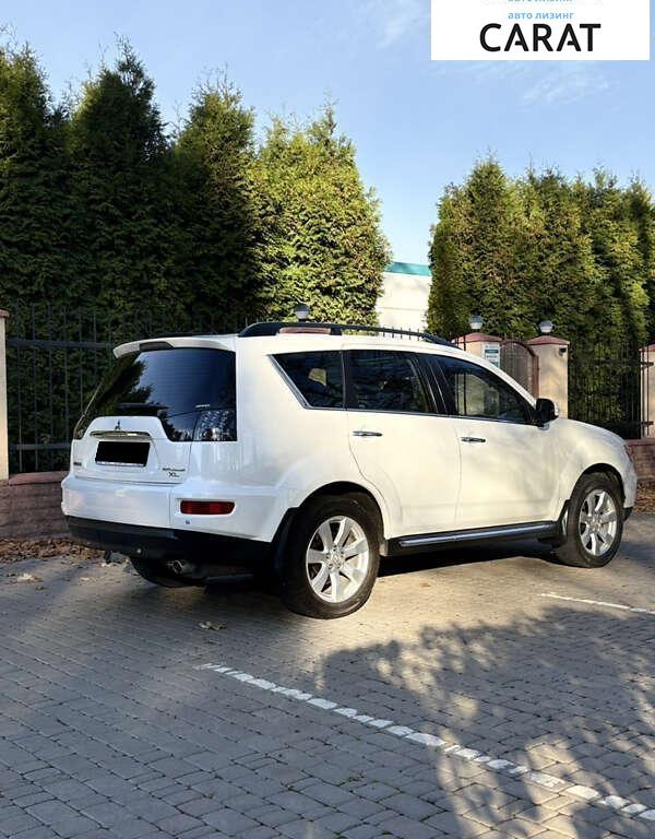 Mitsubishi Outlander 2011