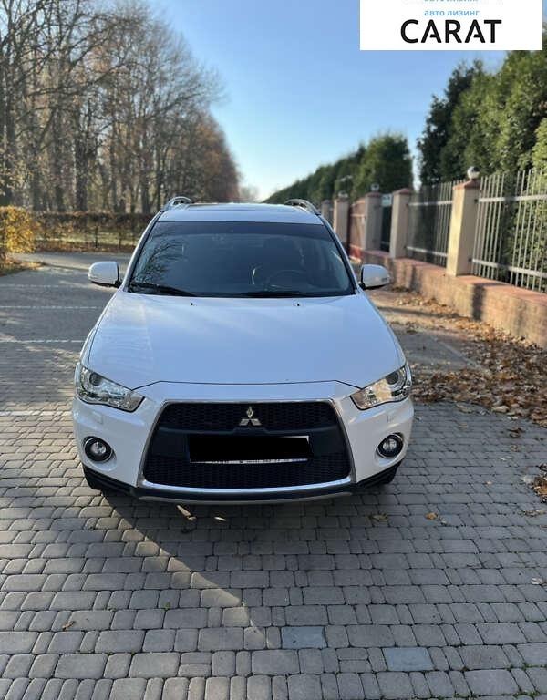 Mitsubishi Outlander 2011