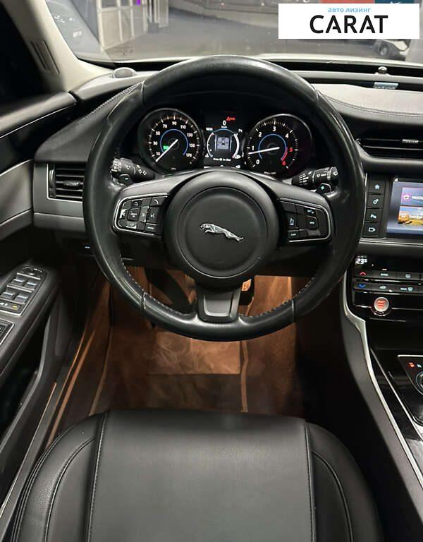Jaguar XF 2016